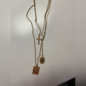three charm necklace